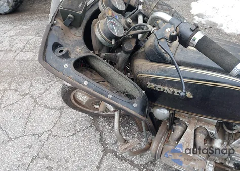 1979 Honda Goldwing z USA, uszkodzony, nr VIN GL14105048